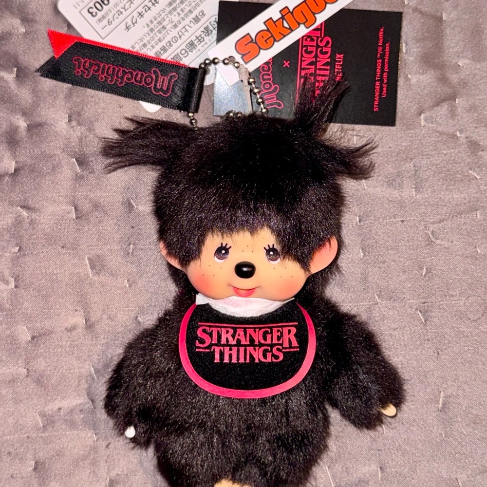 Stranger Things Bib Monchhichi
